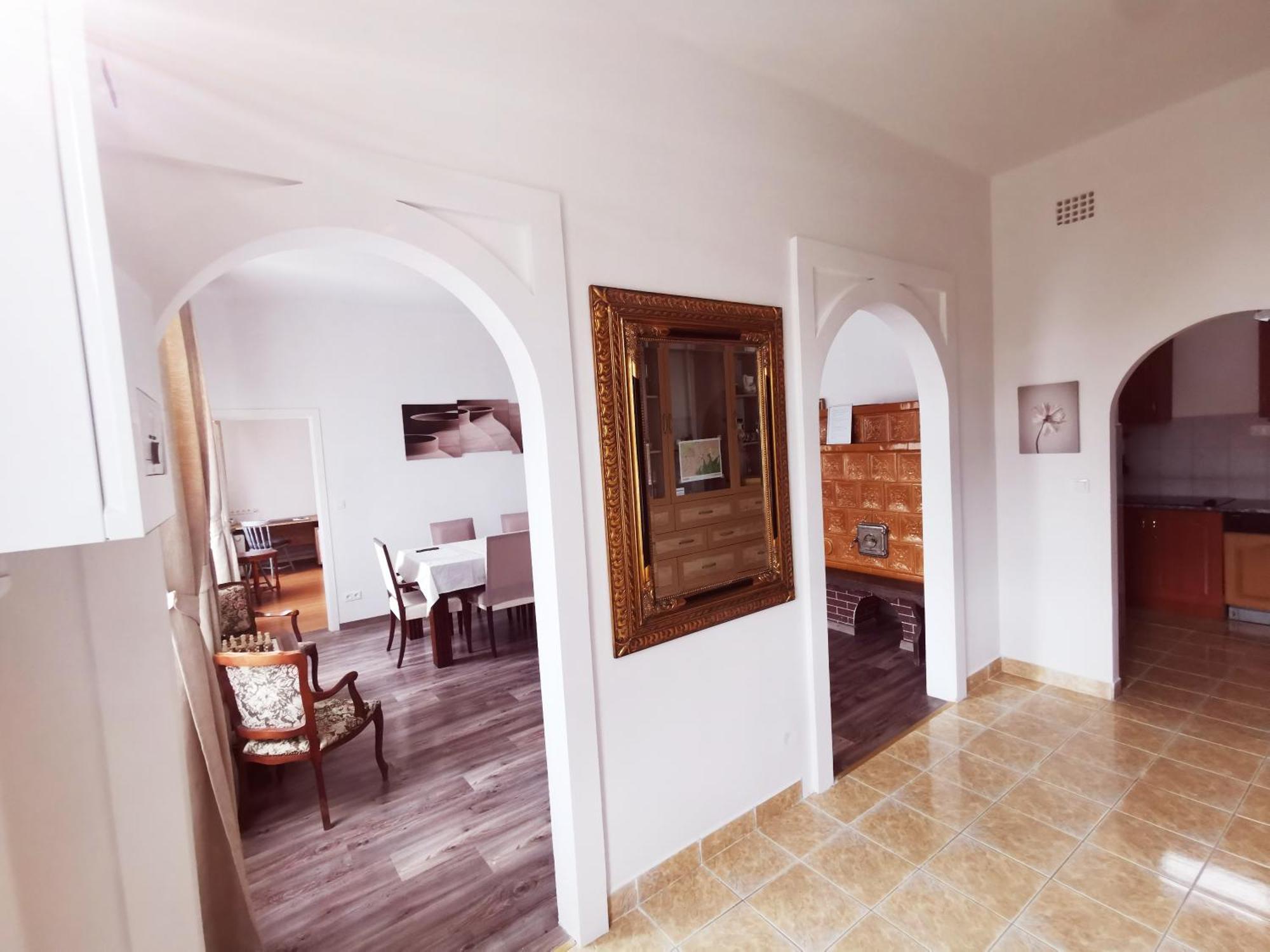Jokai Sopron Apartment Bagian luar foto