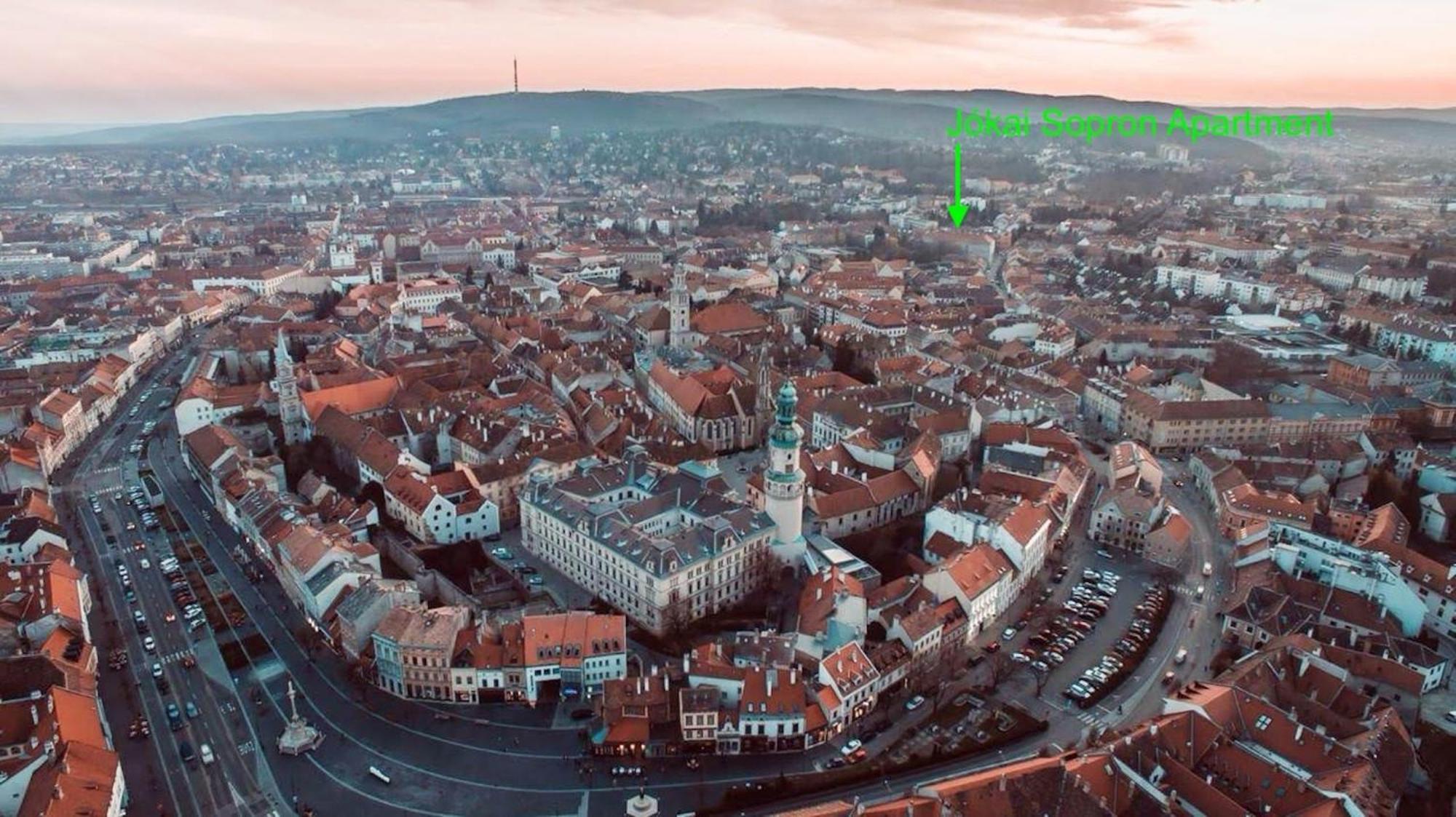 Jokai Sopron Apartment Bagian luar foto
